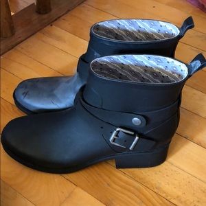 Lucky Brand ankle rain boots